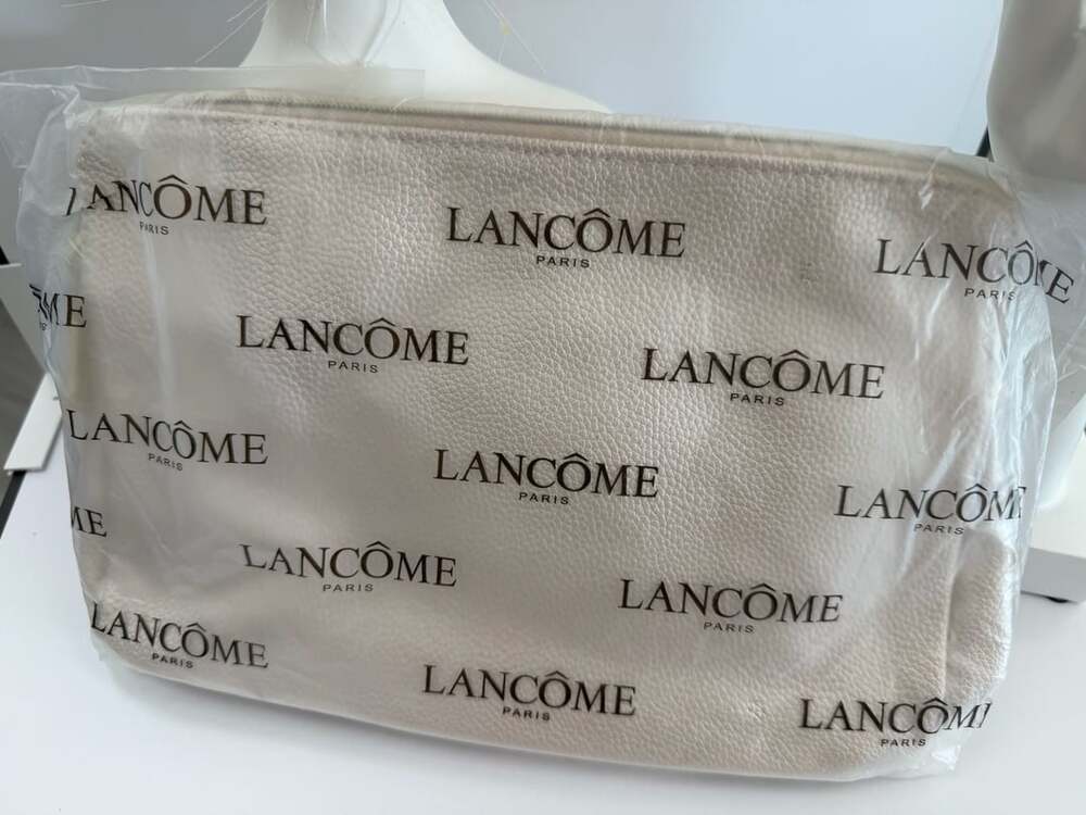 BNew Lancôme Paris Cosmetic Pouch Ivory Faux Leather New in Packaging